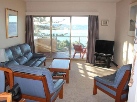 Cumbernauld #9 9 / 12 Terrigal Esp - Accommodation Bookings 2