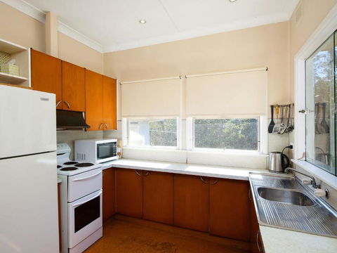 Seashells At North Avoca 10 View Street - Accommodation Bookings 1