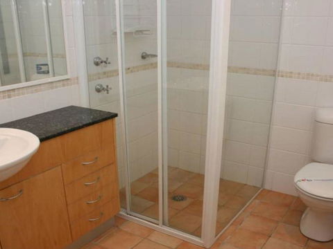 Tuscany #1 1 / 19 Campbell Crescent. Terrigal - Accommodation Bookings 4