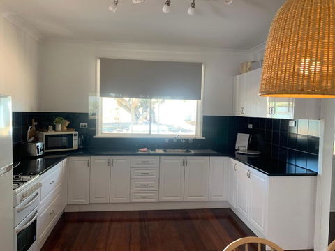 Salty Cottage Northam - Accommodation Bookings 1
