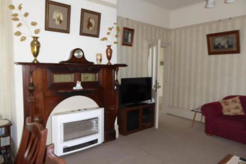 Claremont Farmhouse - Accommodation Bookings 5