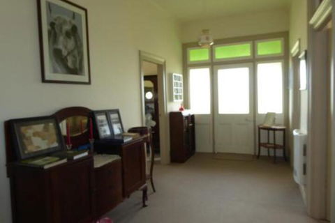 Claremont Farmhouse - Accommodation Bookings 0
