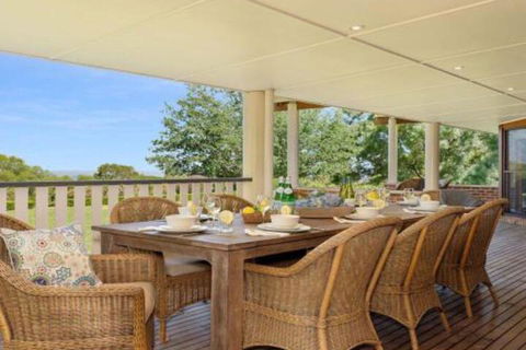 Jaspers Brush Tranquil Gardens & Stunning Views - Accommodation Bookings 4