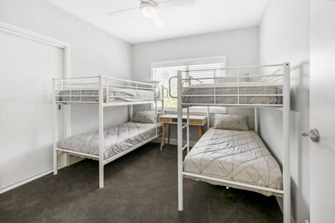 HALE KUPA Rye Beach House Spa Table Tennis - Accommodation Bookings 3