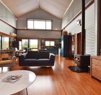 Kelman Cottage tucked away with pool  native wildlife - Accommodation Bookings