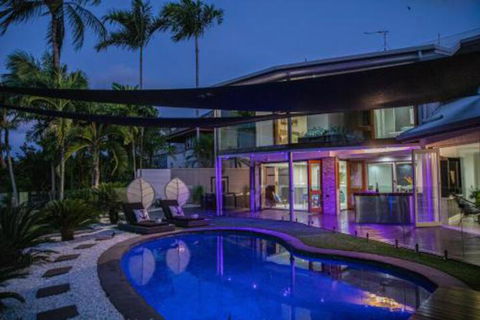Absolute Lakefront Port Douglas - Accommodation Bookings 2