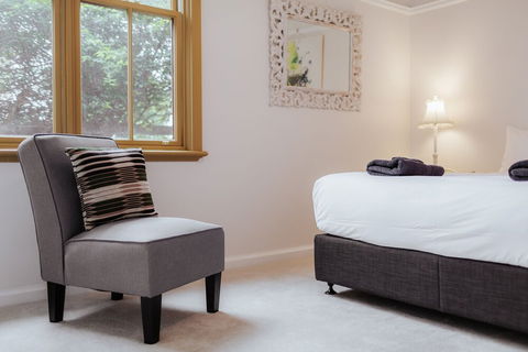 Magnificent Cotillion By Your Innkeeper - Accommodation Bookings 5