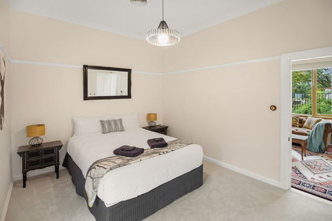 Magnificent Cotillion By Your Innkeeper - Accommodation Bookings 6