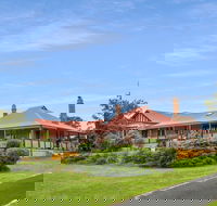 Magnificent Cotillion by Your Innkeeper - Accommodation Bookings