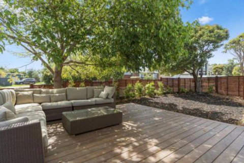 The Heart Of Cosmopolitan Mornington - Accommodation Bookings 7