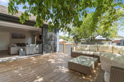 The Heart Of Cosmopolitan Mornington - Accommodation Bookings 4