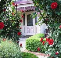 Bed  Breakfast at Stephanies - Accommodation Bookings