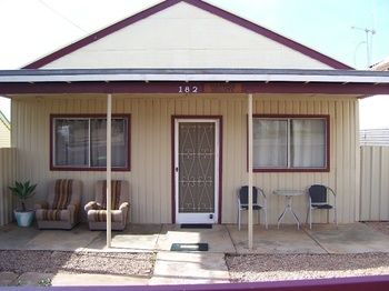 Aussie Bacon & Eggs Cottages - Accommodation Bookings 0