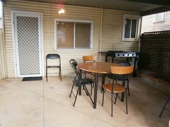 Aussie Bacon & Eggs Cottages - Accommodation Bookings 1