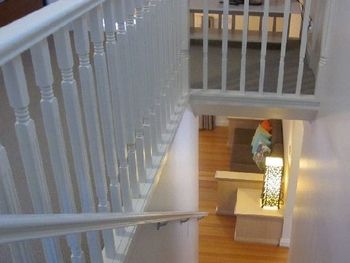 Blackbutt Deluxe Family Townhouse - Accommodation Bookings 3