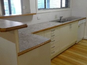 Blackbutt Deluxe Family Townhouse - Accommodation Bookings 5