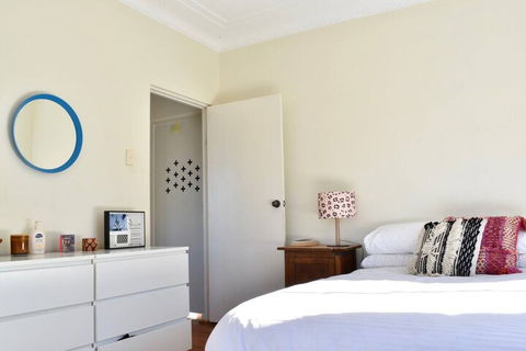 Bright Artist Apartment In Maroubra - Accommodation Bookings 3