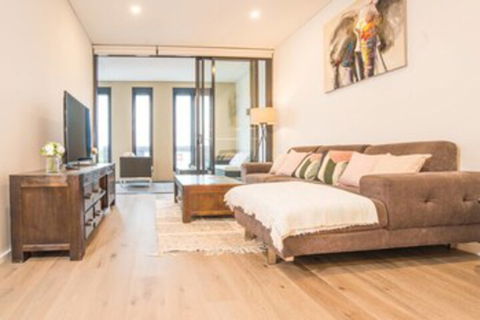 Oud Wood Apartment - Accommodation Bookings 0