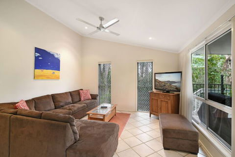 Beach Affair - 10 Callitris Crescent - Accommodation Bookings 3