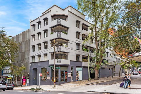 Spacious & Sunny 1 Bdrm In Surry Hills - FOV - Accommodation Bookings 2