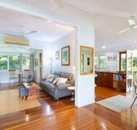 Edenvale Cottage in Beautiful Tropical - Accommodation Bookings