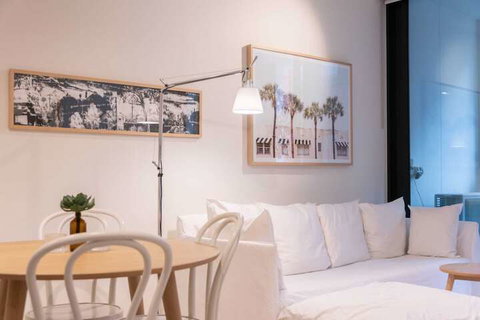 Trendy 1 Bedroom Apartment In The Heart Of Collingwood - Accommodation Bookings 7