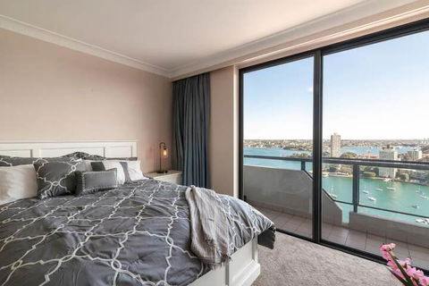 Milsons Point Apartment With Harbour Bridge Views - Accommodation Bookings 5
