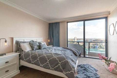 Milsons Point Apartment With Harbour Bridge Views - Accommodation Bookings 7