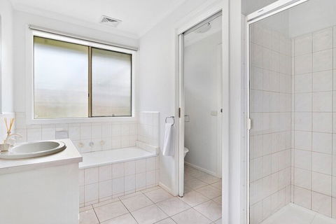 Maroondah 3 Bedroom House - Accommodation Bookings 2