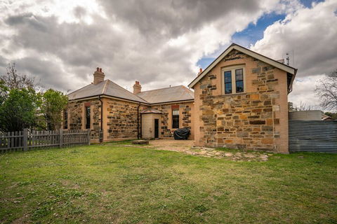 Post Office Residence - Accommodation Bookings 5