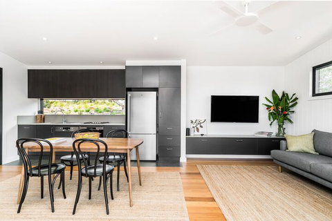Your Luxury Escape - Carinya Cottage 2 - Accommodation Bookings 7