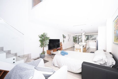 Luxury Villa Darlington - Vine - Accommodation Bookings 7