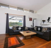 Spacious 5 Bed Home Close To Cottesloe Beach - Accommodation Bookings