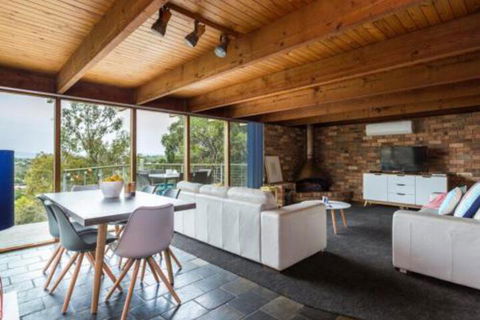 The View - Accommodation Bookings 1