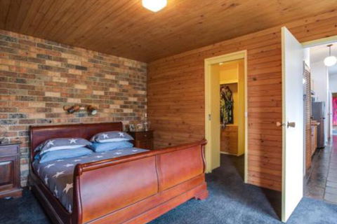 The View - Accommodation Bookings 5