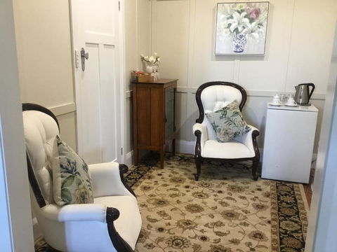 Araluen Historic House Deluxe Room - Accommodation Bookings 6