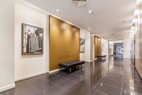 Tram Stop 5 Stylish 2 Bedroom In Downtown Melbourne - Accommodation Bookings 1