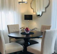 The Grove - Accommodation Bookings