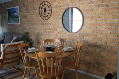 KENTIA - Accommodation Bookings 2