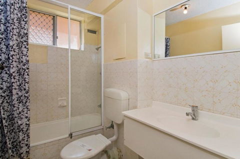 Ocean Court 1 13 Lord Street - Accommodation Bookings 4