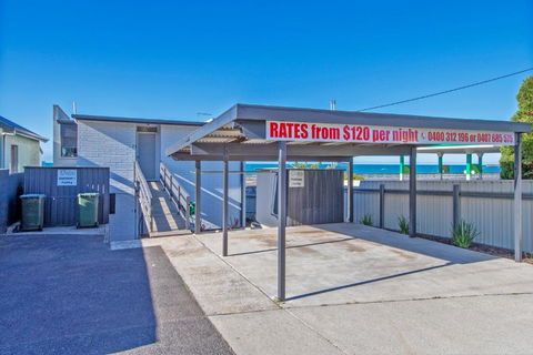 Aruba Apartments - Accommodation Bookings 3