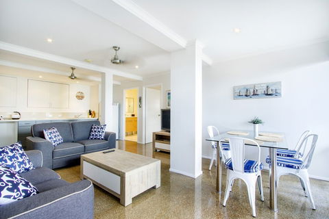 A Point Of View Airlie Beach - Accommodation Bookings 5