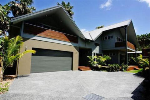 Amore - Accommodation Bookings 3