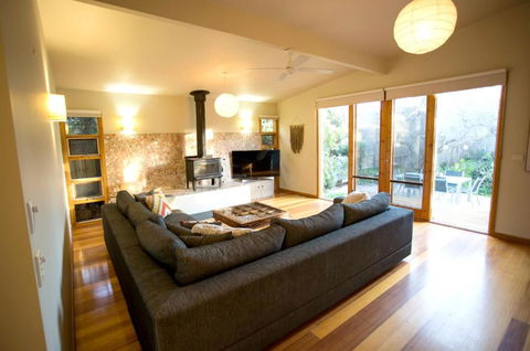 SUNNY DAZE - Accommodation Bookings 5