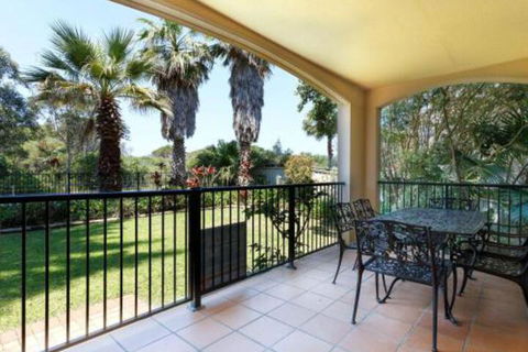 Aquarius Apartment 3 - Accommodation Bookings 4