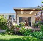 METRES TO THE BEACH MORNINGTON - Accommodation Bookings