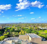 Deluxe Central Park 4B2B APT BoxHill Panorama - Accommodation Bookings