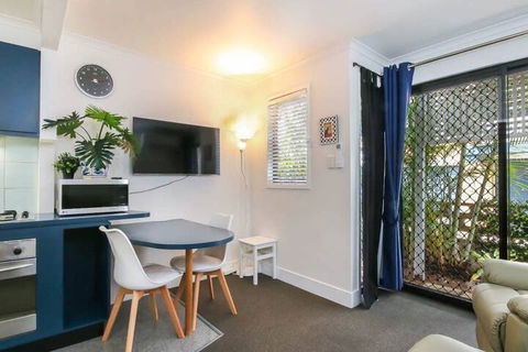 Beautiful Studio In Great Leafy Location - Accommodation Bookings 4