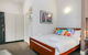 Comfortable Studio Near New Farm Park - thumb 3