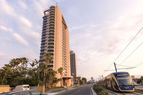 Oaks Gold Coast Hotel - Accommodation Bookings 3